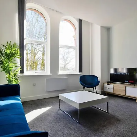 Free Parking - Beautiful 2-Br Flat In Манчестер Экстерьер фото