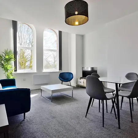 Free Parking - Beautiful 2-Br Flat In Манчестер Экстерьер фото