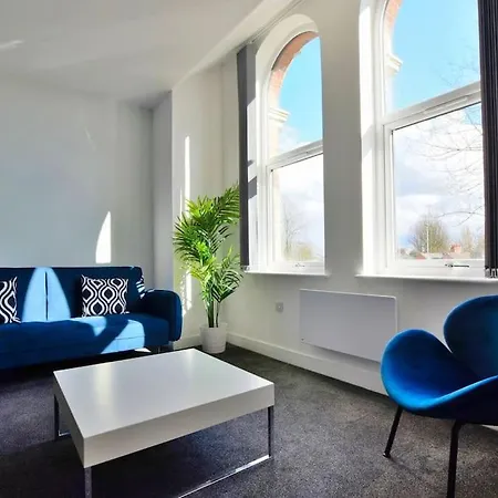 Free Parking - Beautiful 2-Br Flat In Манчестер Экстерьер фото