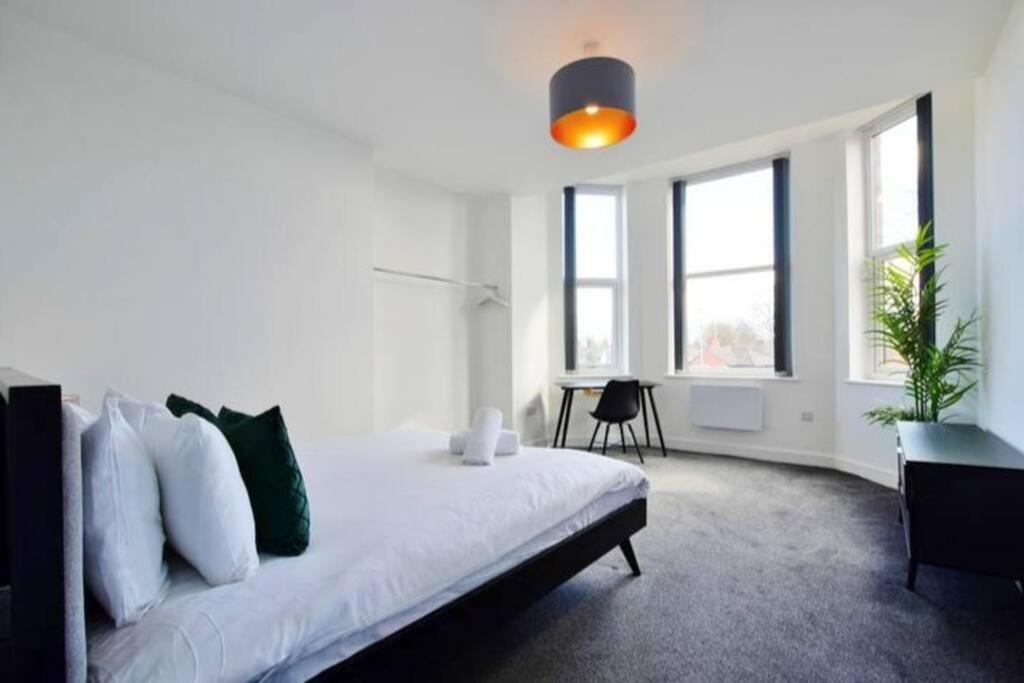 Appartement Free Parking - Beautiful 2-br Flat In *